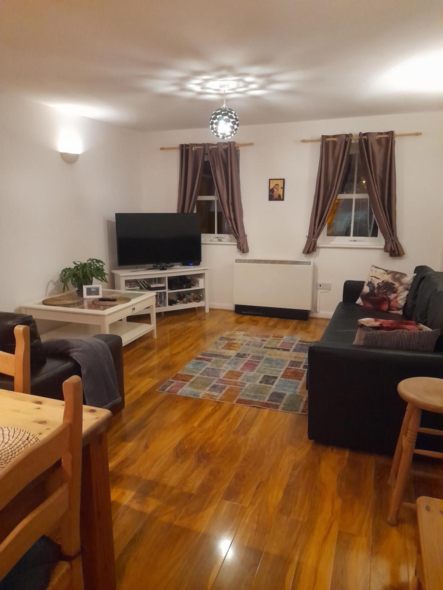 Glastonbury Town Center-Entire Apartment Экстерьер фото