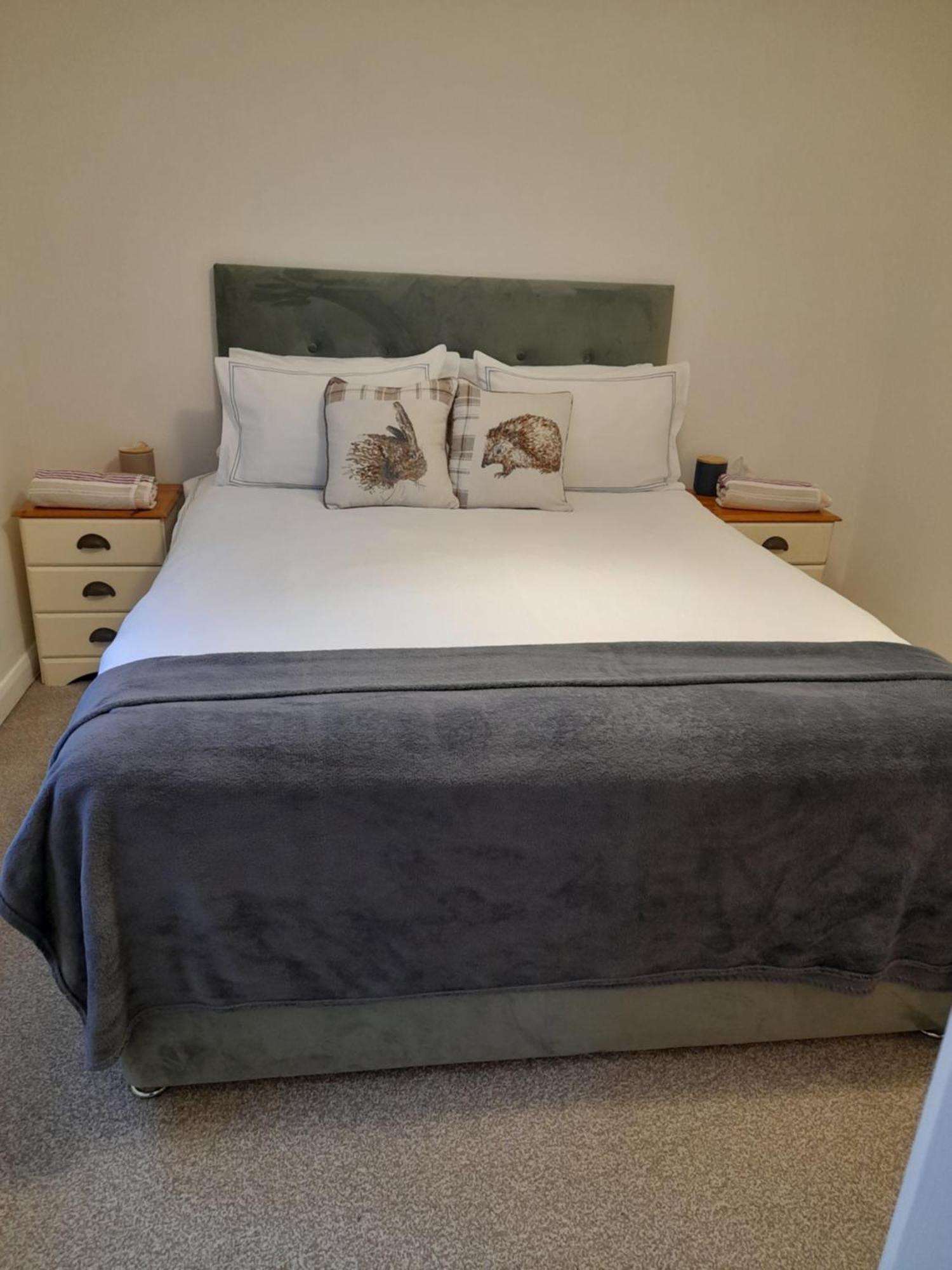 Glastonbury Town Center-Entire Apartment Экстерьер фото