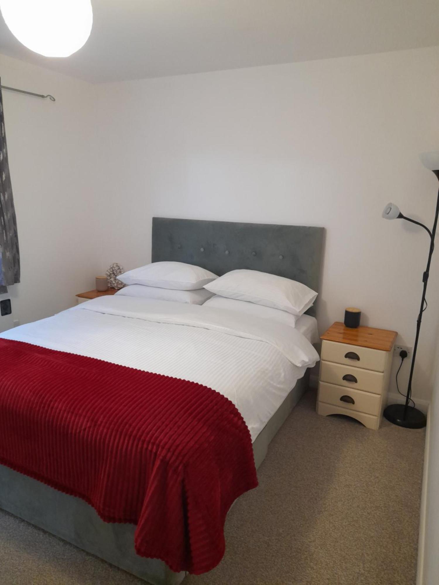 Glastonbury Town Center-Entire Apartment Экстерьер фото
